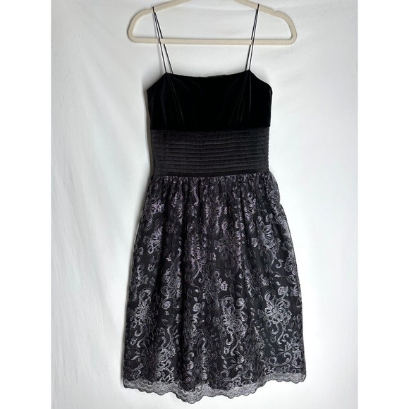 JS Boutique Womens Velvet Embellished Event Gown Size 4 Black Lace Sleeveless